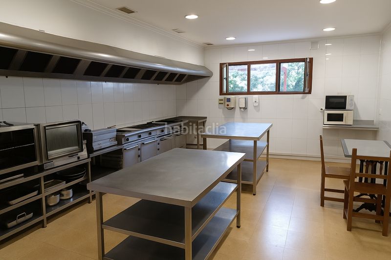 Foto e727f597-8650-410f-8450-468402578acb. Local comercial a Íscar