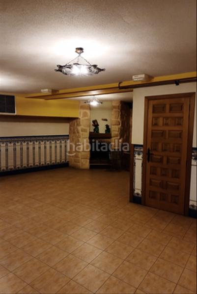 Foto 75639afe-c0e9-4e37-881f-c79ee315f78c. Local comercial a calle eras 13 a Íscar