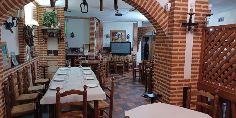 Foto 9d585b6f-c59d-4a70-8324-87fce4b92855. Local comercial a calle eras 13 a Íscar