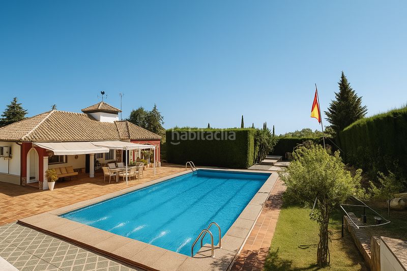 Foto 984f9056-93e1-4562-a283-cf591a5592e8. Casa amb aparcament a Montilla