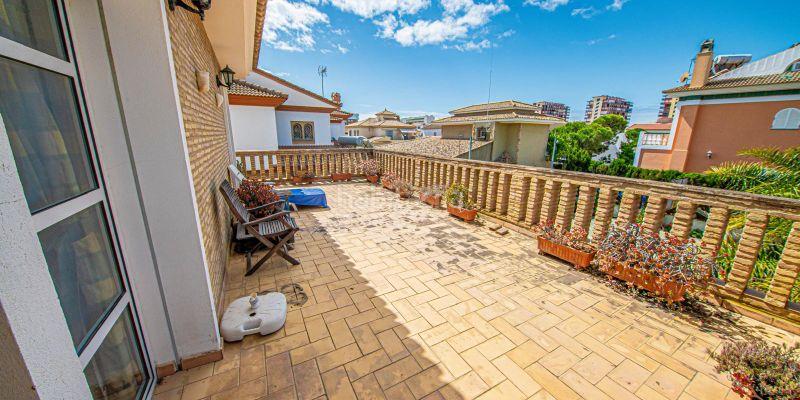 Foto 2d24b76f-b825-4d0c-b4b4-b4b2dcf08864. Casa in calle isla alboran 12 in Punta Umbría