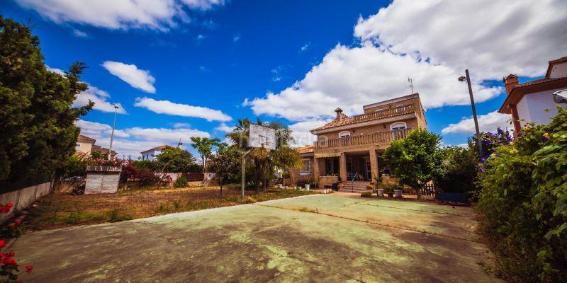 Foto 97306011-f7ea-423a-a5cd-8e80c6bb4404. Casa in calle isla alboran 12 in Punta Umbría