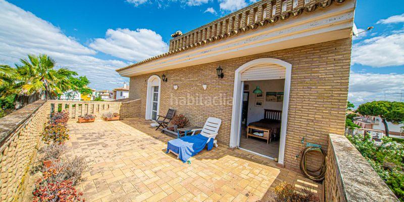 Foto 059ebbc5-ffd0-4c87-bb72-b13ebecb2765. Casa amb aparcament a Punta Umbría