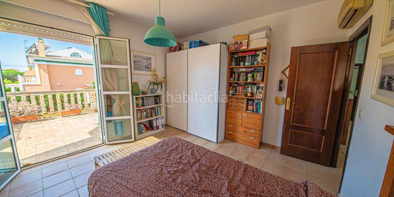 Foto 1cae8475-0abd-4159-9647-58a4b1240170. Casa amb aparcament a Punta Umbría