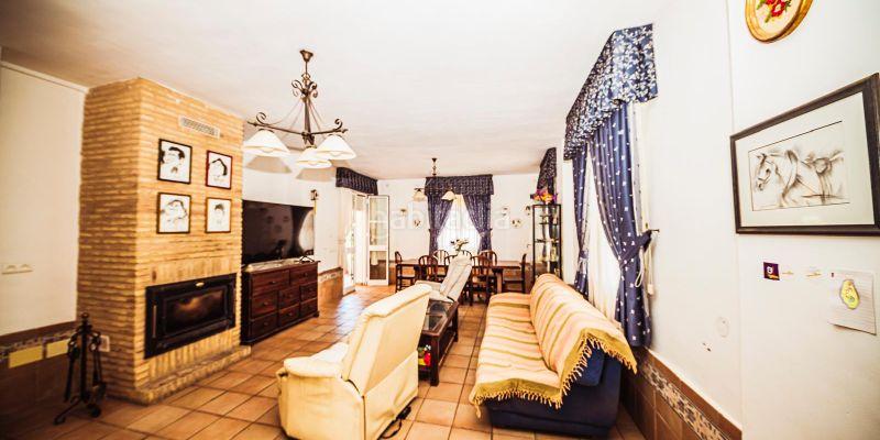 Foto a09b4657-753d-4478-a84c-3066790d8b84. Casa amb aparcament a Punta Umbría