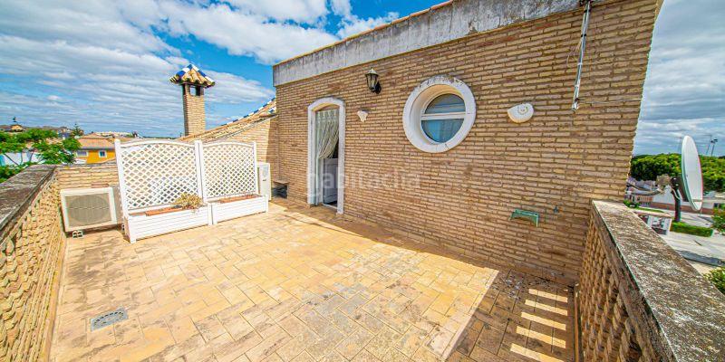 Foto cb6a642f-2e7a-4718-9ded-d3c16415948a. Casa amb aparcament a Punta Umbría