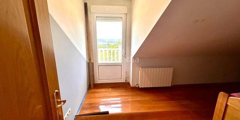 Foto 00d696f5-525c-43f2-b630-a198228f270d. Casa con parcheggio in Parroquias Sur - La Manjoya Oviedo