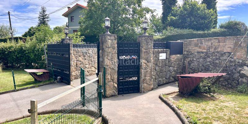 Foto 4954759e-f4c3-42ac-afb3-c2d71a81785c. Casa con parcheggio in Parroquias Sur - La Manjoya Oviedo