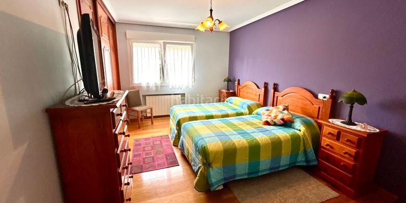 Foto 9d08ceae-3aa3-4661-8da2-46b25cc7afd7. Casa con parcheggio in Parroquias Sur - La Manjoya Oviedo