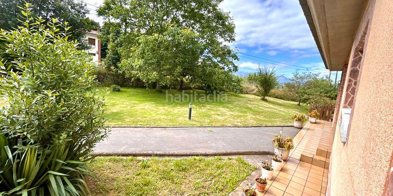 Foto b9e83cc1-351e-4f6c-875e-2219ef309611. Casa con parcheggio in Parroquias Sur - La Manjoya Oviedo