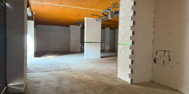 Foto 23c5dd9f-6a2f-4acb-8740-9e0231ce2ba8. Local comercial en Zona la Ermita Torrent