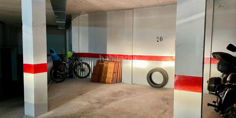 Foto a7e65cb6-bd72-4548-b254-8373821bda8f. Autoparkplatz in Castalla