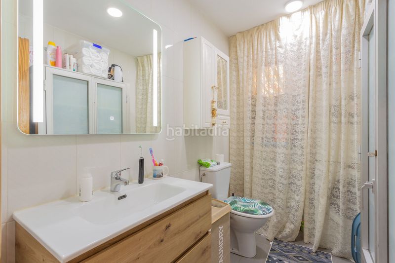 Foto 129ea20a-a21a-420a-a02f-e54b91ba2210. Edificio in Güéjar Sierra