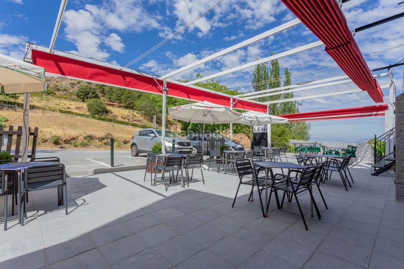 Foto 6b85c532-23ac-4770-a511-7e4207a30075. Edificio in Güéjar Sierra