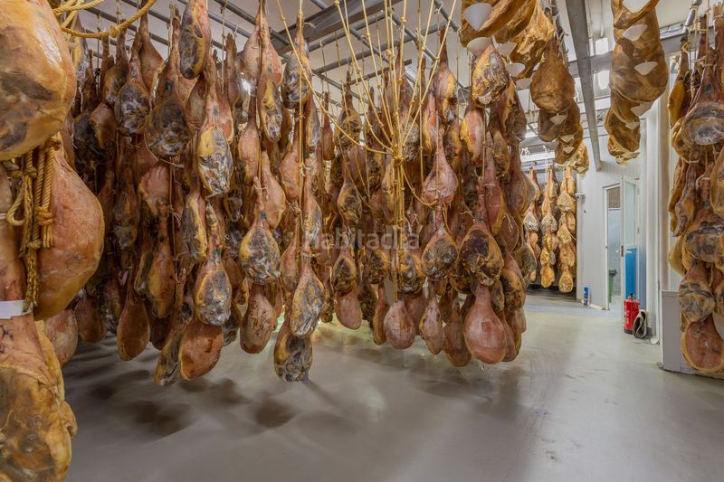 Foto bb36754e-d934-446e-bbef-da03488cfd1b. Edificio in Güéjar Sierra