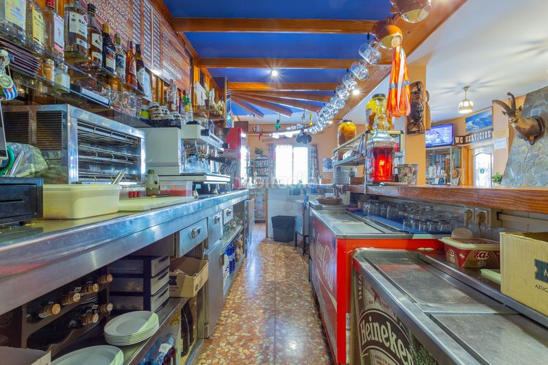 Foto f47567e2-bfbe-448d-8523-e9334ca1c952. Edificio in Güéjar Sierra