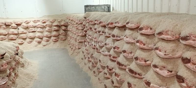 Foto f518467d-f03f-4e44-9b7c-86acfa2f5933. Edificio in Güéjar Sierra