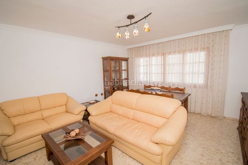 Foto b76f9b55-d11d-4770-999b-8a24b761f6ba. Piso en Loja