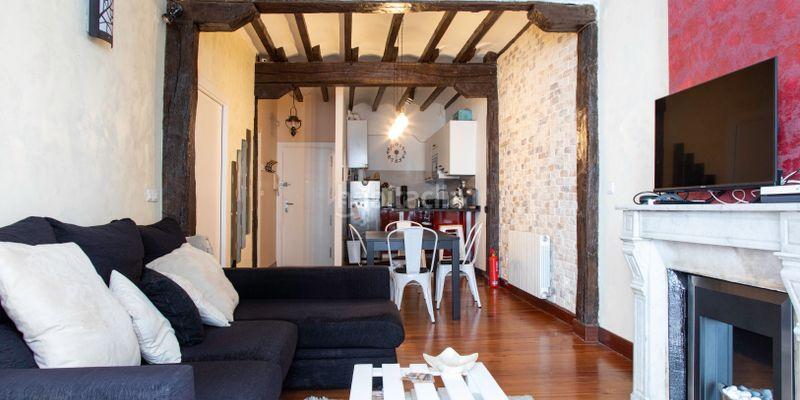 Foto c3a5e12d-43a3-4c91-a31c-fee299fb0130. Etagenwohnung in Casco Viejo Bilbao