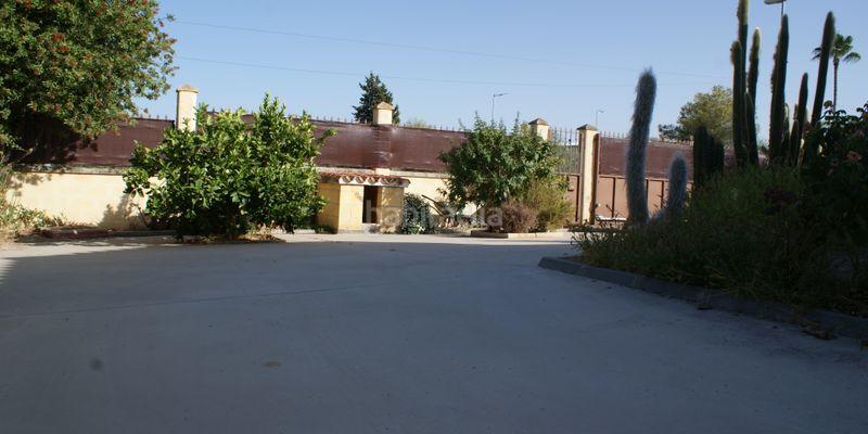Foto 10b8508e-ca8b-4586-9274-01d7da24f830. Casa en Carlota (La)