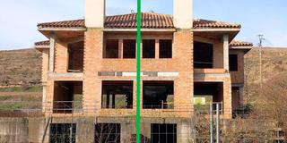 Casa adossada  Calle santillan