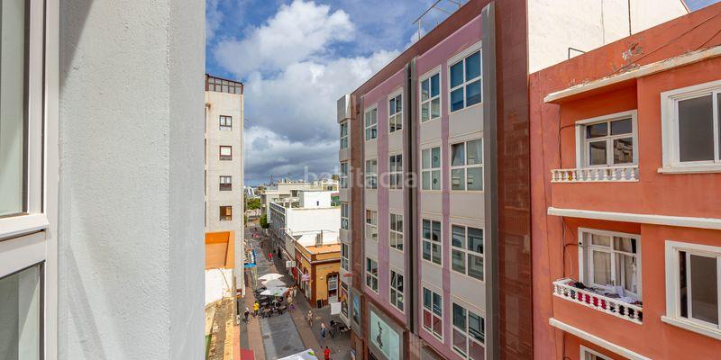 Foto f2f3fa9c-ed0e-401a-b0bd-0a39a0574b42. Piso en Santa Catalina - Canteras Palmas de Gran Canaria (Las)