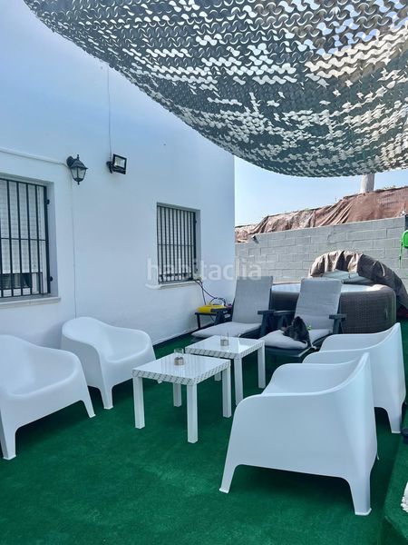 Foto c42d6397-f09f-4e13-9cfa-1c1edd2315d1. Casa amb aparcament a Lepe