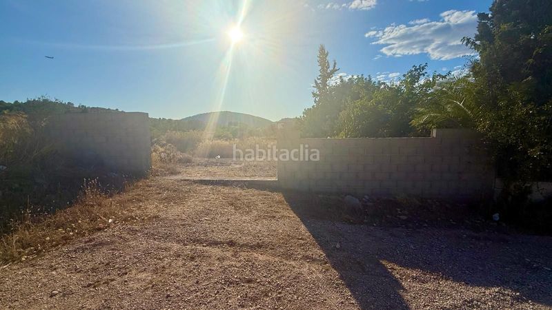 Foto f71473ac-7cc1-4ba0-bf4c-ca6a0a3a6043. Finca rústica en Riba - roja de Túria
