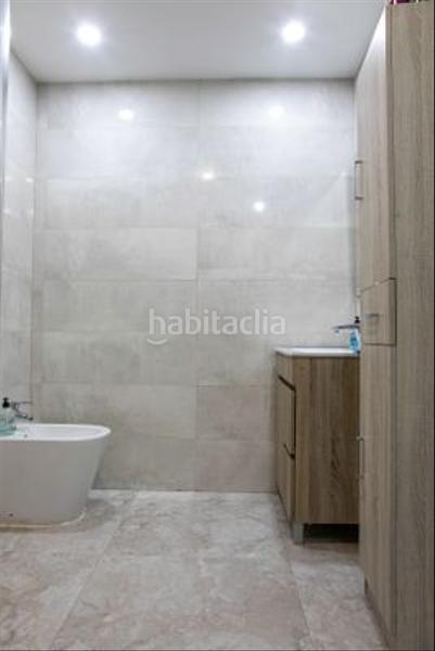 Foto b1c2a8e2-b278-4250-9b70-33c2dbd10a43. Appartamento in San Pedro de Deusto - La Ribera Bilbao