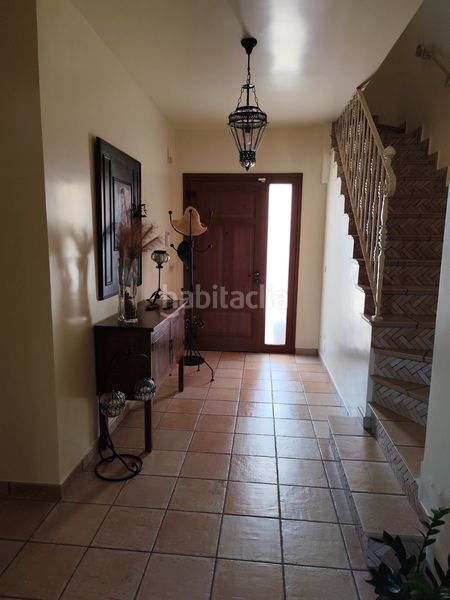 Foto 0c3df62f-5051-4b4e-a037-ffc9bb1c3887. Casa amb aparcament a Lepe