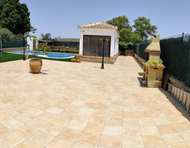 Foto 9ba15dd9-dd33-4e15-af89-cc38036c3018. Casa amb aparcament a Lepe