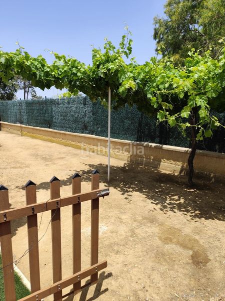 Foto bd066b40-a0fe-4481-999c-4952f374b40b. Casa amb aparcament a Lepe