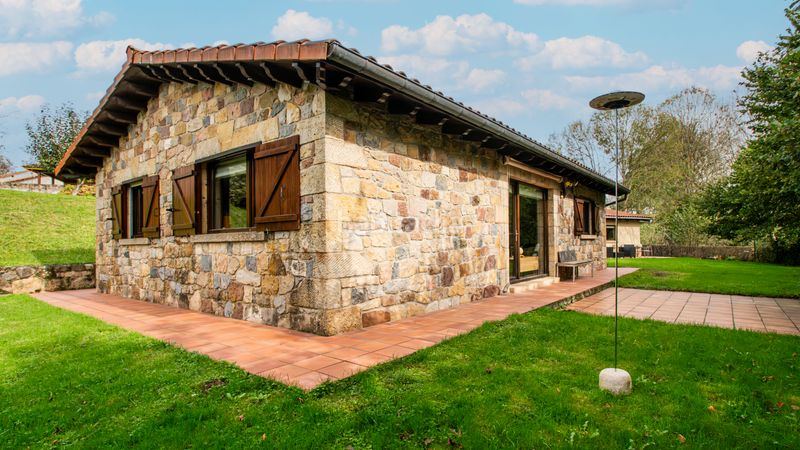 Foto 4459fa58-c28b-4242-bc99-714067036f8d. Casa en Villafufre