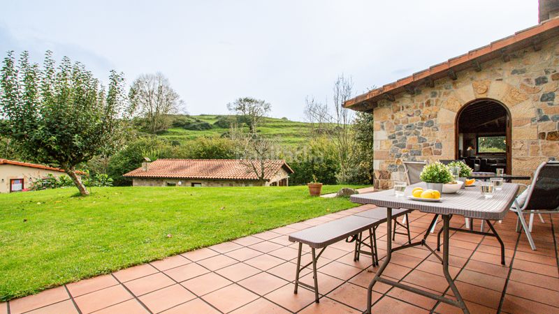 Foto bdebebbc-684c-4bf2-a905-7a461523eecd. Casa en Villafufre