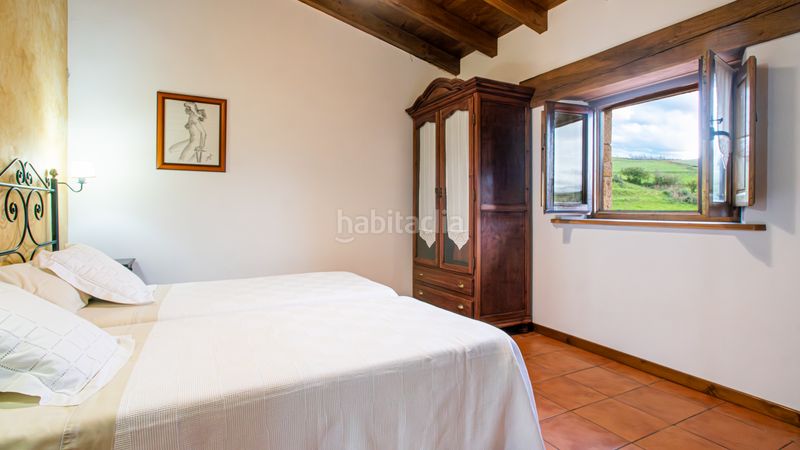 Foto ca4bbcfb-6843-4b69-a73b-6560633a1171. Casa en Villafufre