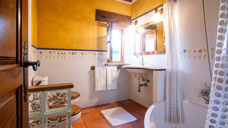 Foto fd41d9f1-b8a9-49f6-9a6e-fe49221355c1. Casa en Villafufre