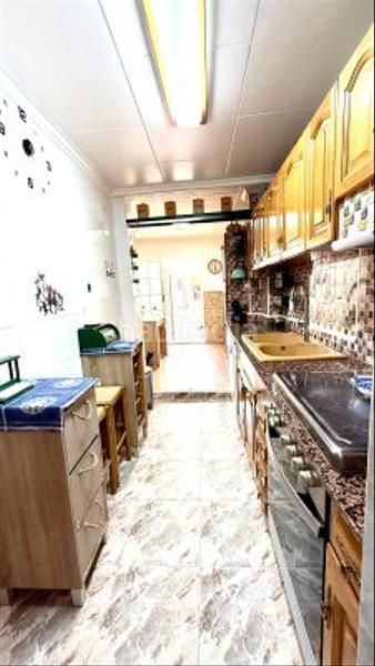 Foto 36612a1b-be32-4d56-b9d2-2e924669f82b. House with parking in Zona la Ermita Torrent