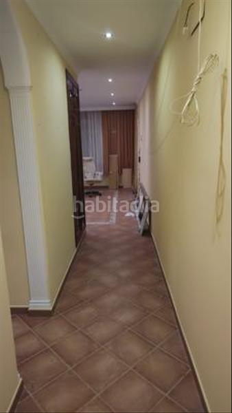 Foto dc24ae38-0842-42d0-88d0-8b96e3f58b68. Piso en Puerto Deportivo Fuengirola