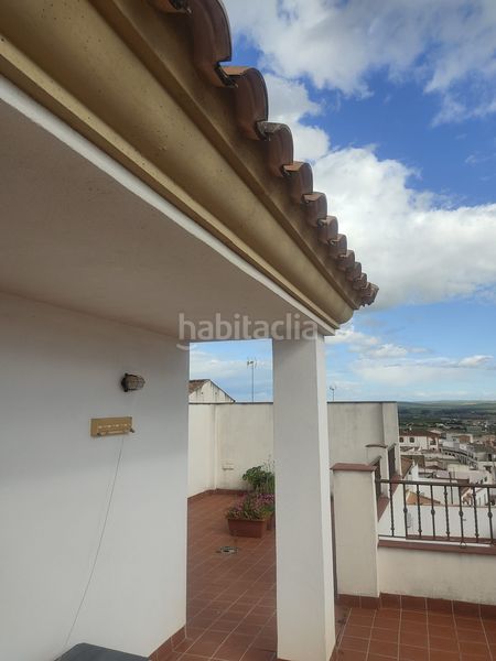 Foto f918b008-e101-4c50-b2ea-b3bf65492076. Casa amb aparcament a Almodóvar del Río