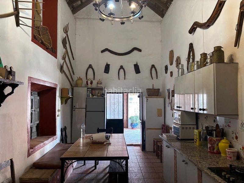 Foto b56c163c-7ae1-495f-8855-0a9201369f93. Casa amb aparcament a Fuente Palmera