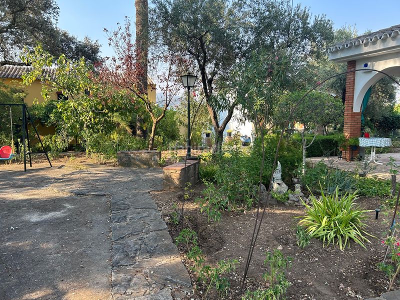 Foto 4b6e06a7-143d-4f96-8434-fef4c2803a02. Masia amb aparcament a Centro Ronda