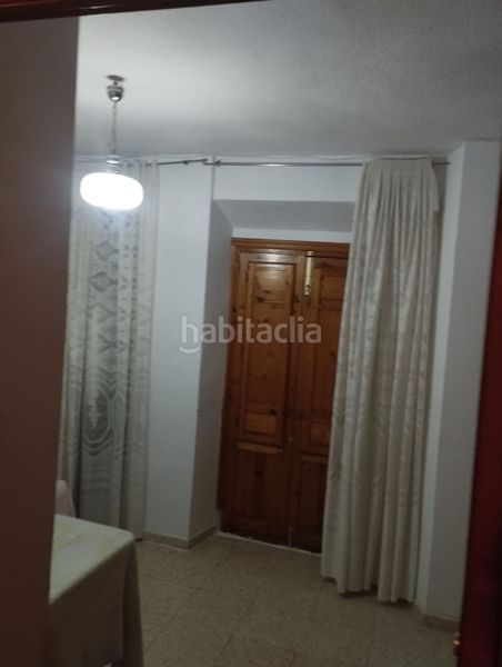 Foto eaf6f32b-aca4-42ea-a49f-09c8dcdf5416. Casa adossada a Santa Cruz del Comercio
