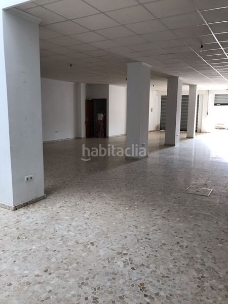 Foto c081d1cb-b83f-4d0b-b4c5-d7f0930d33eb. Local comercial a Lora del Río