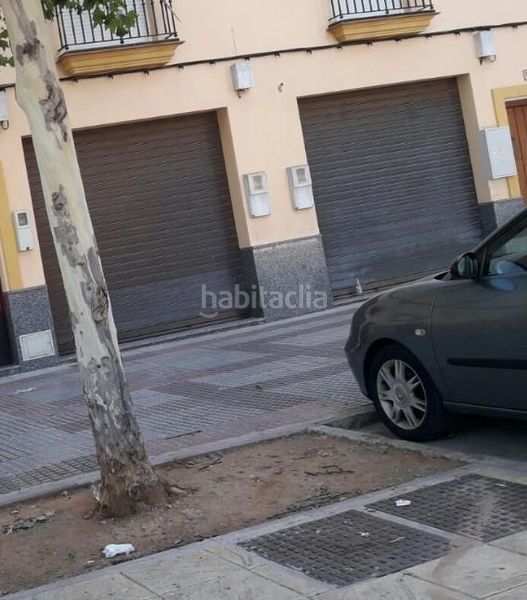Foto e3d52b12-9a9c-4f69-916c-89b96f811870. Local comercial a Lora del Río