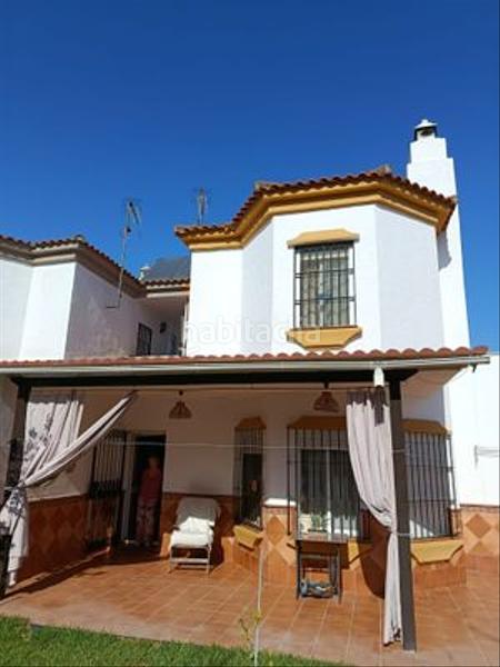 Foto ecd6953b-bbb0-40a1-a697-bfc0bc4de6e3. Casa amb aparcament a Condequinto Montequinto