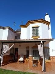 House in Calle MARTIN ALONSO PINZON