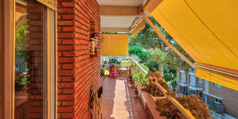 Foto ceda530b-91f0-4b84-a3be-23d4a3498f83. Etagenwohnung mit parking in Eixample Sant Cugat del Vallès