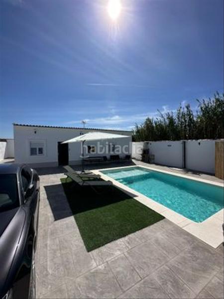 Foto 32ea32c4-4fd1-43ab-a0d9-58dc3f12e9be. Country house with parking in Las Lagunas - Campano Chiclana de la Frontera