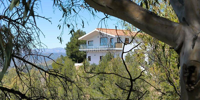 Foto 93fdc711-6a4d-4b99-b5f7-d429b2e28a34. Casa amb aparcament a Olletas - Sierra Blanquilla Málaga