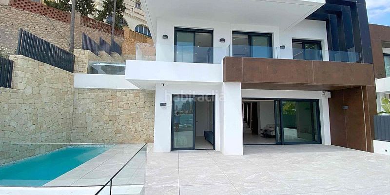 Foto 3fc3f677-0644-4598-9b78-99bb6f21a1e4. Semi detached house in Playa Poniente Benidorm